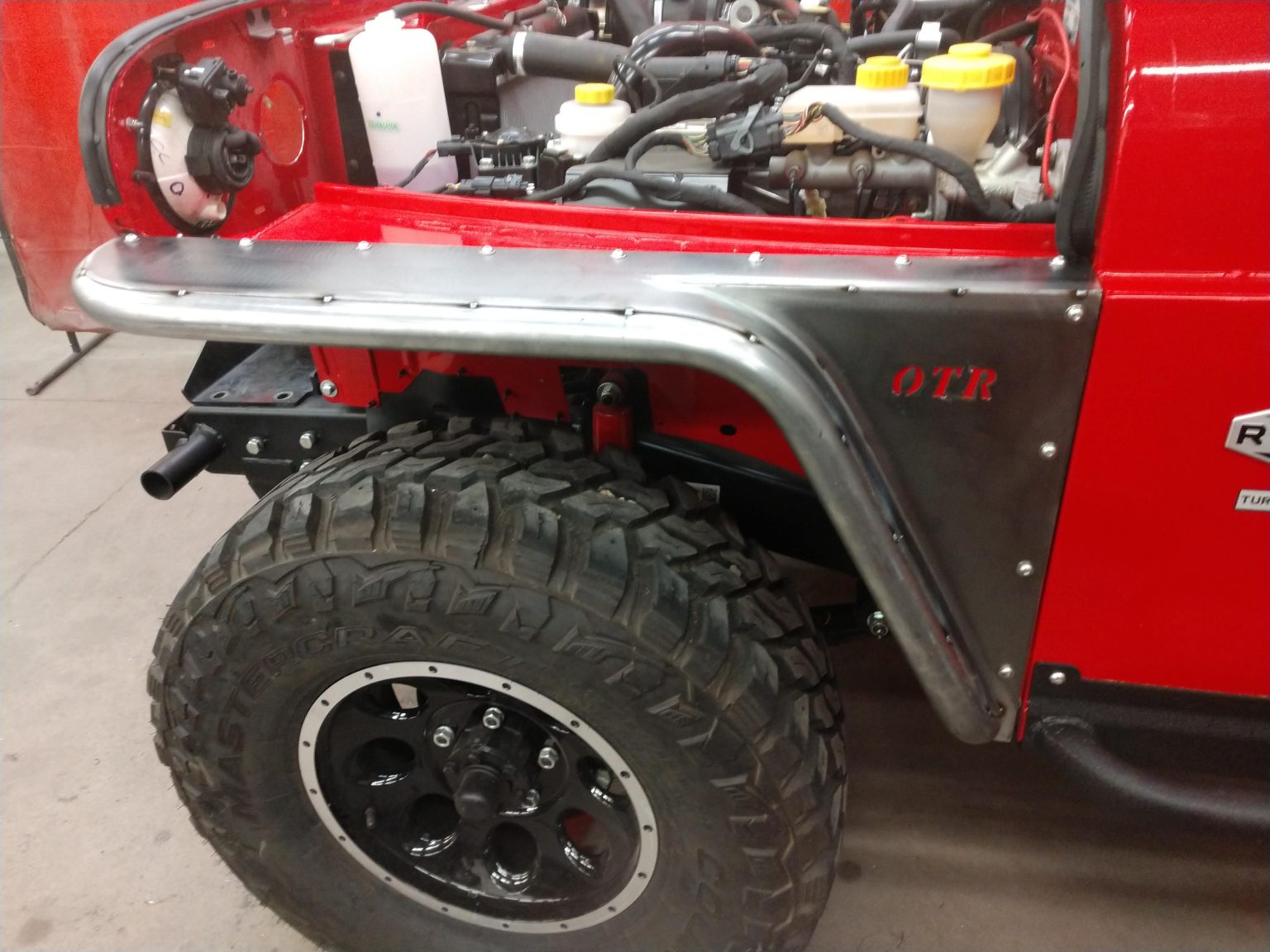 2022 and UP Roxor DIY Front Tube Fender Kit On The Rox